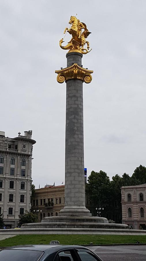 Luka Daire Tiflis Dış mekan fotoğraf