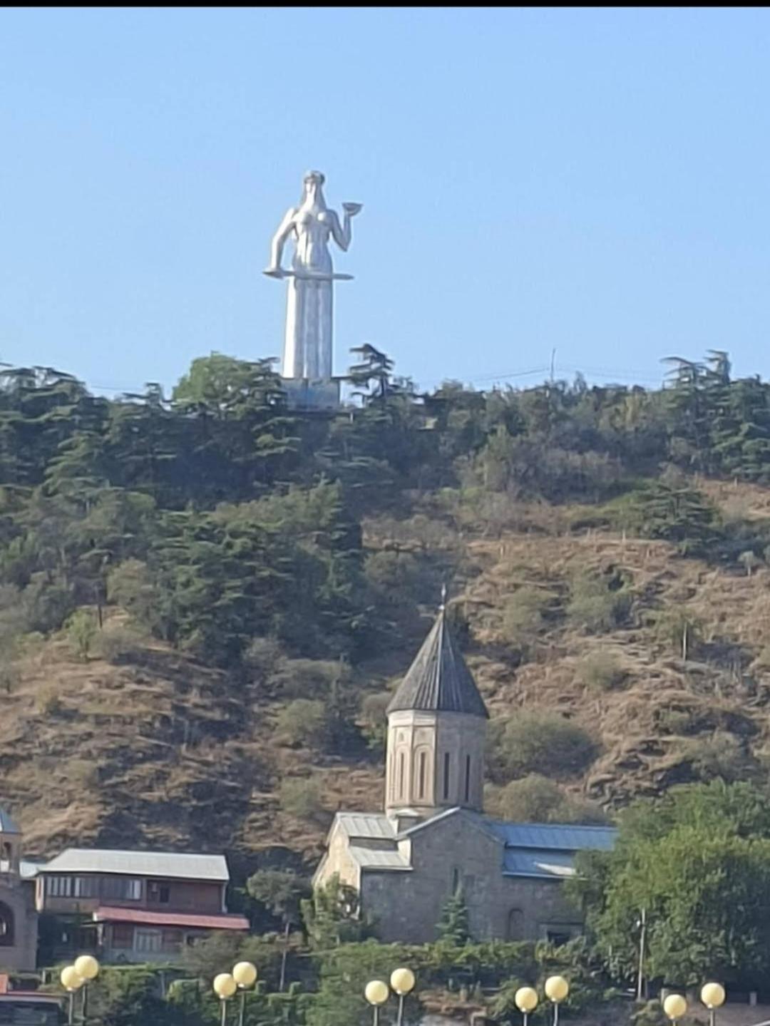 Luka Daire Tiflis Dış mekan fotoğraf